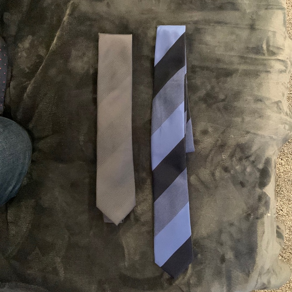 Assorted tie bundle